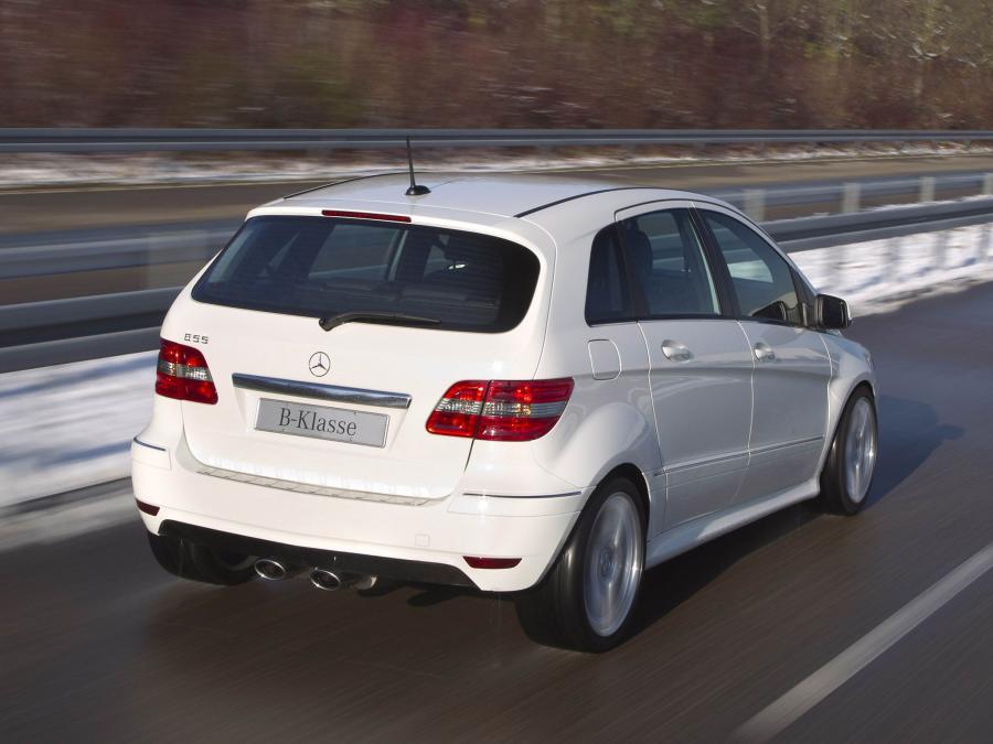  Mercedes-Benz B55 AMG Concept 2010 года  (фото 28 из 46)